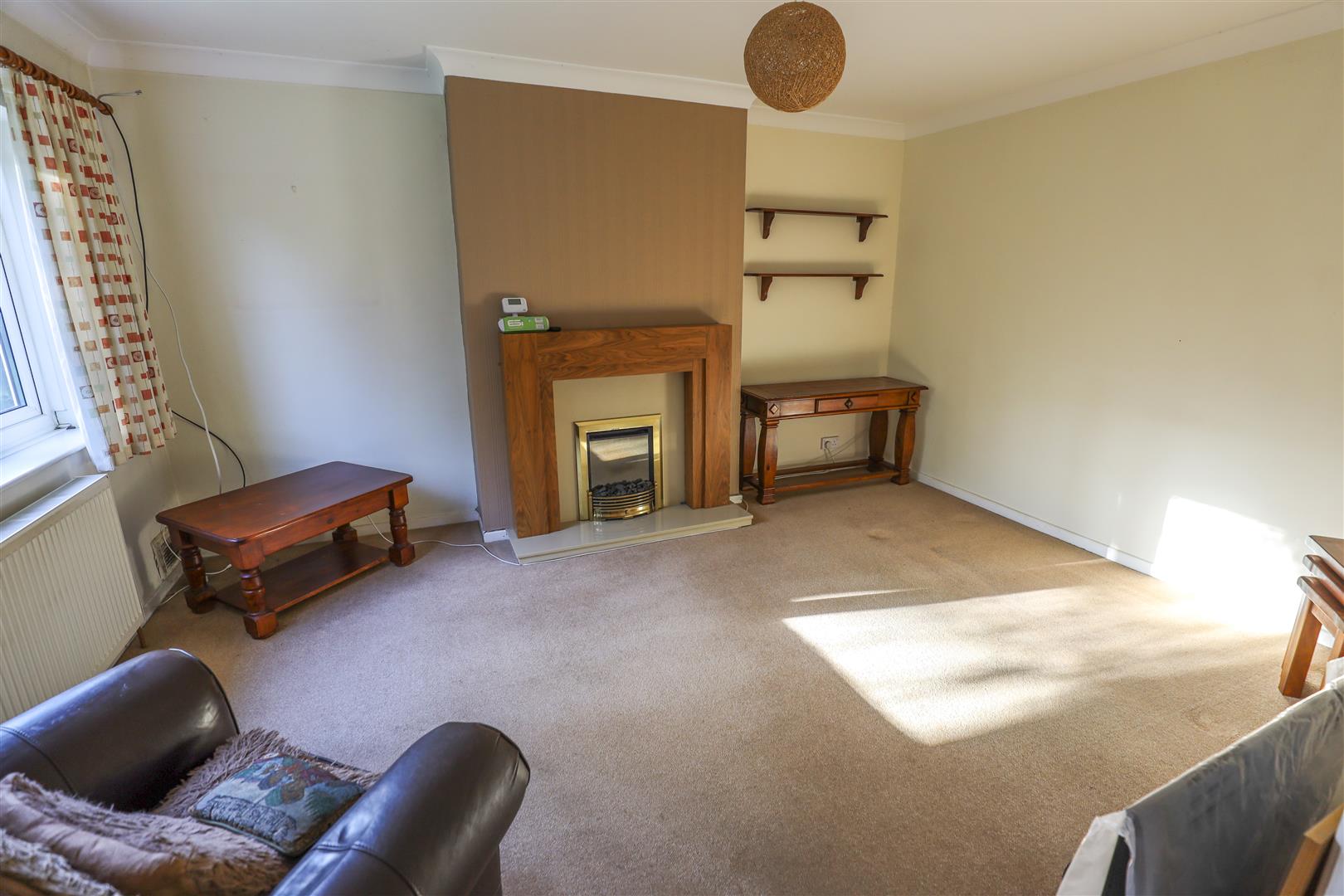 11 Wolfe Close, Cowbridge, Vale of Glamorgan, CF71 7AZ